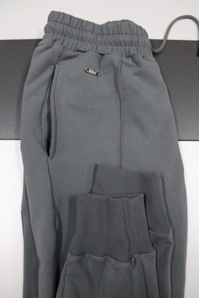 Customize Sweatpants Joggers,High weigh Sweatpants,Custom Batch Logo Sweatpants Manufacturers China.-YIZHE- Hoodies,Jackets,Sweatshirts,Leggings,Dresses,Rompers,T shirts,Tank tops,Skirts,Jeans,Pants,Trousers