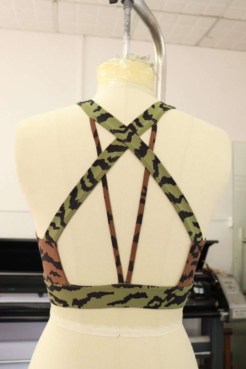 Custom Camo Yoga Soutyen, Custom Sports Bra manifaktirè Lachin, Custom Yoga Bra Contrast Pattern.-YIZHE- Hoodies, Jackets, Sweatshirts, Leggings, Dresses, Rompers, T shirts, Tank tops, Jip, Jeans, Pantalon, Pantalon