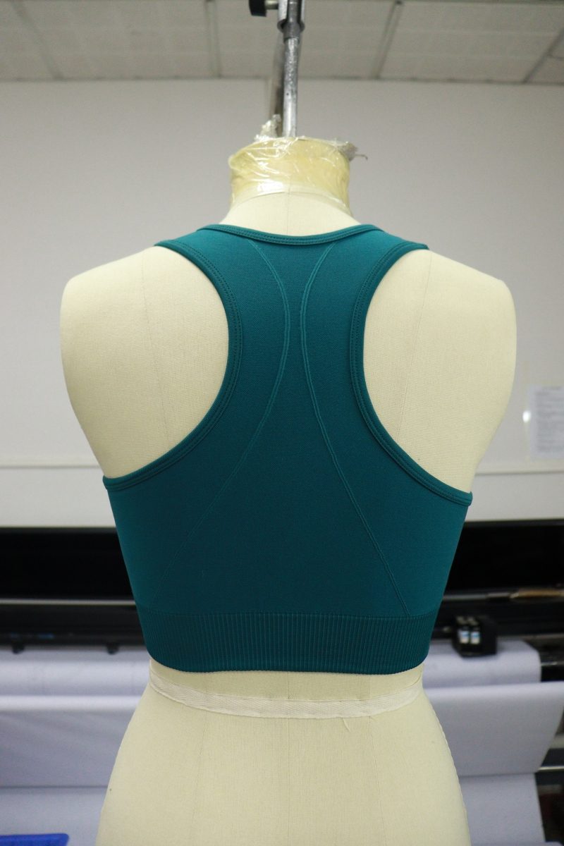 Custom Women Big Size Sports Bra,Yoga Bra Tummy Control,Custom Yoga Sports Bra Wholesale Vendor-YIZHE- Hoodies,Jackets,Sweatshirts,Leggings,Dresses,Rompers,T shirts,Tank tops,Skirts,Jeans,Pants,Trousers