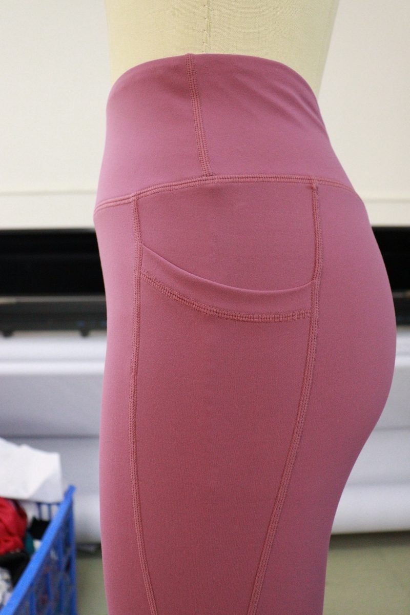 Wholesale Custom High Waist Yoga Leggings  Pants Bulk Manufacturers-YIZHE- Hoodies,Jackets,Sweatshirts,Leggings,Dresses,Rompers,T shirts,Tank tops,Skirts,Jeans,Pants,Trousers
